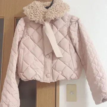 에피 퀼팅 숏 다운 핑크 베이지