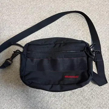새상품급! BRIEFING 바디백 블랙