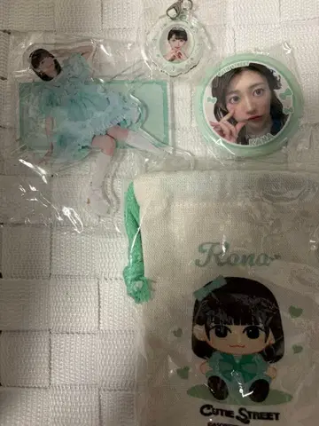 큐티 스트리트 큐스토 이타쿠라 카나 아크릴 스탠드 캔 배지 키링