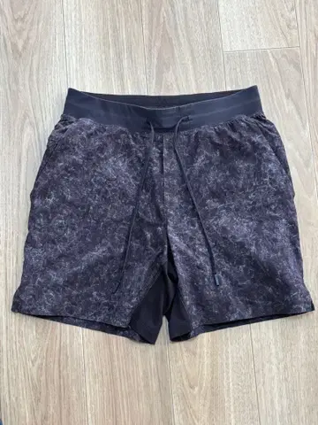 룰루레몬 하프 팬츠 이너 포함