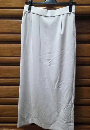 야마다야 스콧 클럽 타이트 스커트 크림색 사이즈 9호