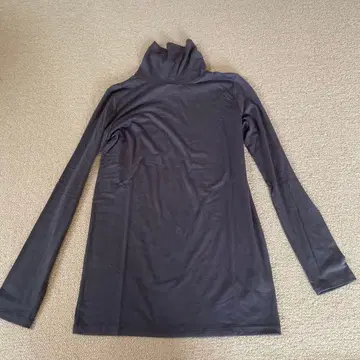 MEDOC 긴팔 터틀넥 상의 9호