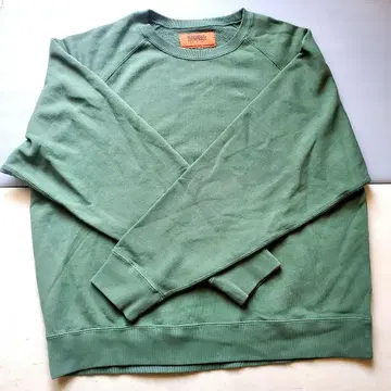 [ 새상품급 ] UNIVERSAL OVERALL 맨투맨