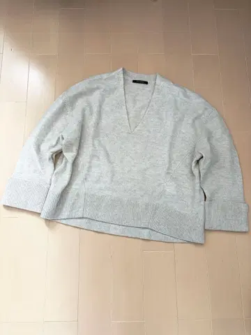 새상품급 machpee 울 캐시미어 v넥 니트 풀오버 베이지