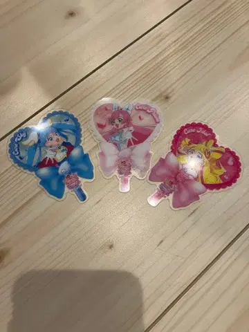 프리큐어 아크릴 스탠드 3개 세트 하트형