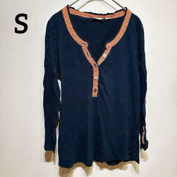 [S] 긴팔 상의 네이비 자수 옷깃 긴팔 티셔츠 롱티 V넥