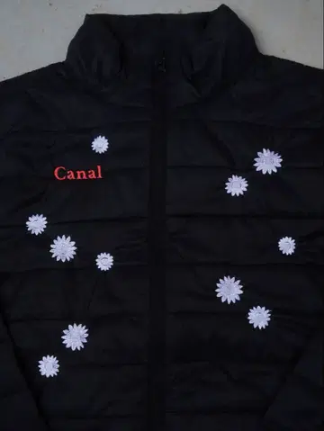 류세이 님 꽃 자수 들어간 패디드 재킷