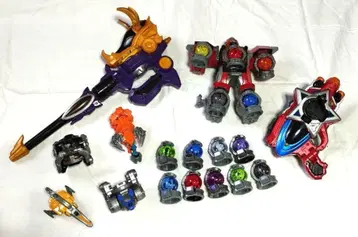 우주전대 큐렌쟈 로봇 세트 합체해서 놀 수 있는 아이템