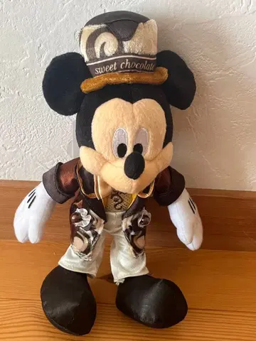 [새상품] 테이블 이즈 웨이팅 미키 인형 배지