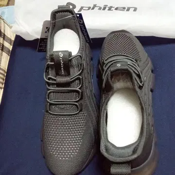 phiten 블랙 스니커즈