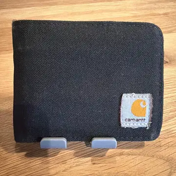 Carhartt 블랙 접이식 지갑