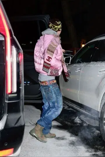 트루릴리젼 데미지 가공 데님 팬츠