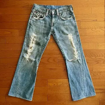 TRUE RELIGION 데미지 가공 데님 팬츠