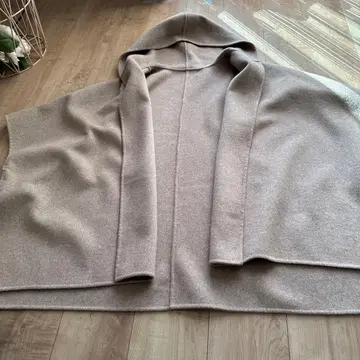 베이지 후드 부착 판초 울 혼방