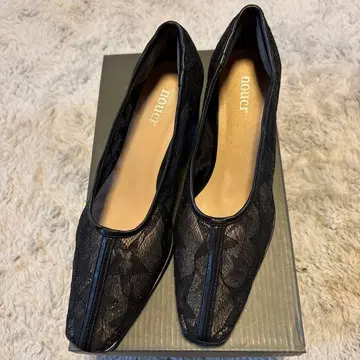 미사용 새상품 YAMADAYA nouer 블랙 레이스 펌프스 37