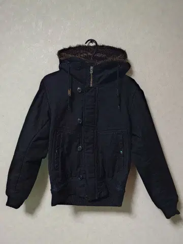 BEAMS 올드 퍼 후드 블랙 점퍼 남성용 M