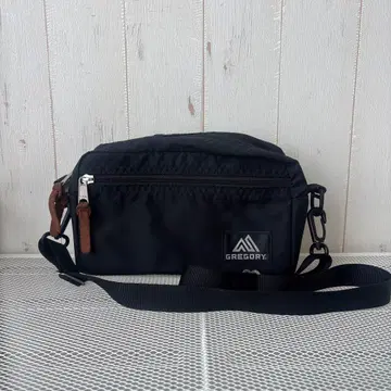 GREGORY 블랙 숄더백 M