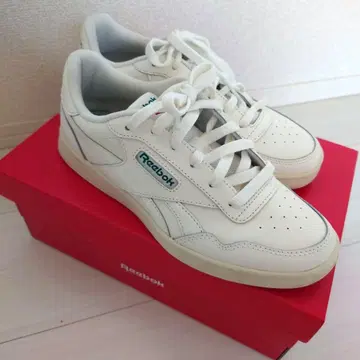 Reebok (NOBLE) 화이트 스니커즈