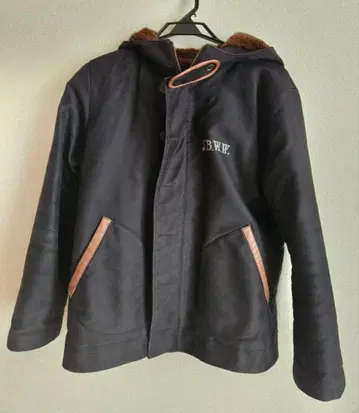 스톰베커 후드 부착 아우터 블랙