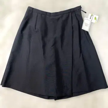 미사용 사무복 스커트처럼 보이는 큐롯 13호 블랙 데오도란트 효과