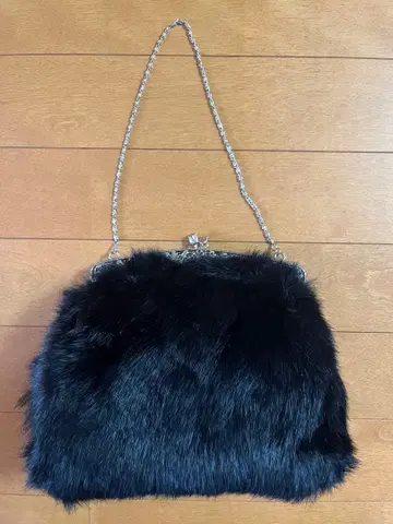 C'EST LA VIE 퍼 소재 파티 백