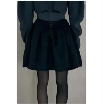 [ 미사용 ] M_MOUSSY 턱 미니 스커트 블랙