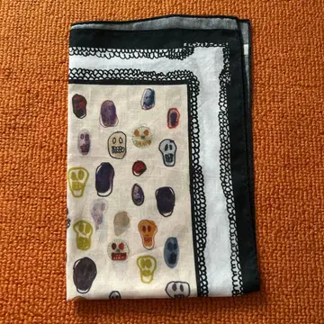 스컬 디자인 반다나 스카프