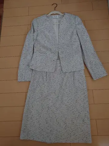 화이트 계열 스트라이프 셋업