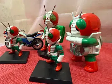 가면라이더 V3! 가족입니다. 더블 타이푼이 빛나며 돌아갑니다