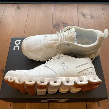 On 러닝화 Cloud Terry White W6