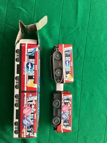 캐릭터 포함 미니카 2대 세트