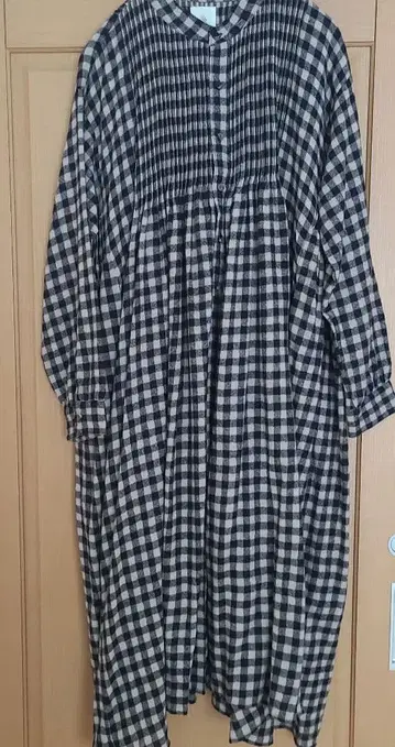 메종드소일 체크 무늬 롱 셔츠 원피스