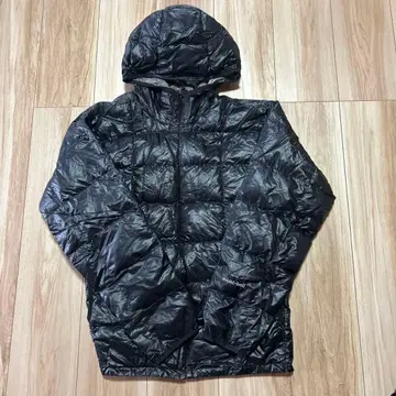 mont-bell 블랙 다운 자켓 후드 부착