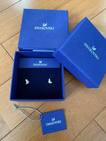 스와로브스키 귀걸이