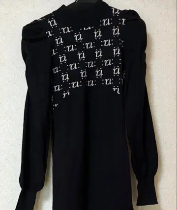 리젝시 리젝시 모노그램 머메이드 니트 원피스 블랙