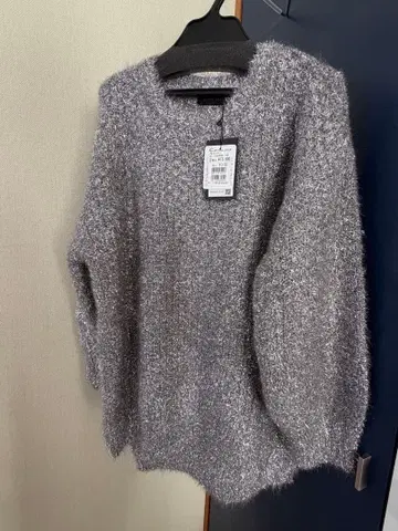 SCOT CLUB 실버 계열 니트 스웨터 사이즈 9호