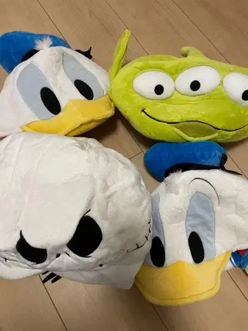 디즈니 캐릭터 봉제 인형 모자 4개 세트