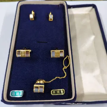 귀걸이, 커프스 단추, 넥타이핀