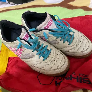 SVOLME 풋살화 화이트