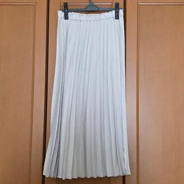 23구 트리아세테이트 플리츠 스커트 라이트 그레이 M 사이즈