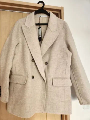 미사용 새상품 택 포함 ABI TOKYO 울 100% 코트