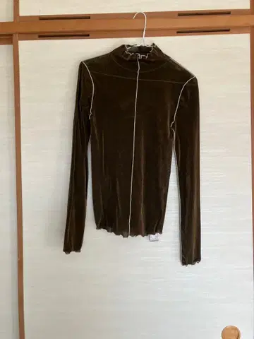 [ TODAYFUL ] 플로키 터틀 상의 클리닝 완료