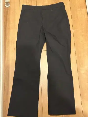 파라 블랙 플레어 팬츠