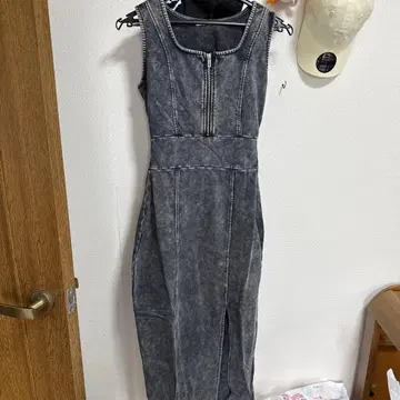 립 서비스 백 오픈 컷 데님 원피스