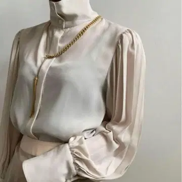 PLEATS SLEEVE BLOUSE 아이보리