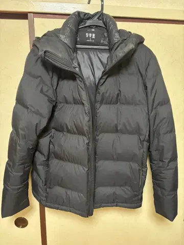 UNIQLO 블랙 다운 자켓