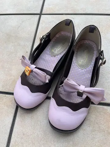 리본 포함 플랫슈즈 라벤더 x 브라운