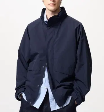 유니클로 윈드프루프 스탠드 블루종 네이비 XL