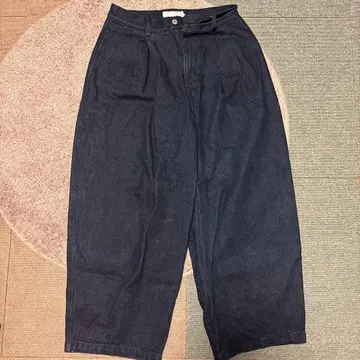 BONBON STORE 와이드 턱 데님 B5011