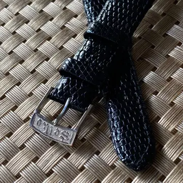 세이코 로고 실버 비죠와 밤비 소가죽 엠보 블랙 컬러 벨트 세트